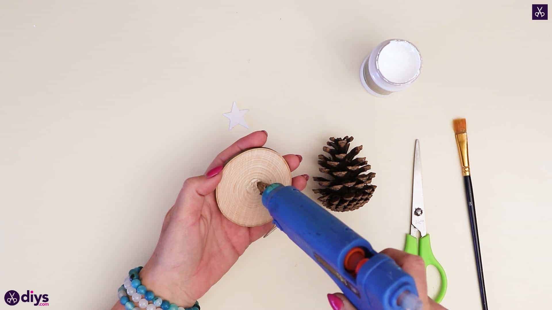 Pinecone christmas tree add glue
