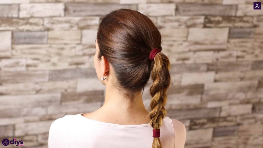 3 easy ponytails for everyday wear tutorial step 4b