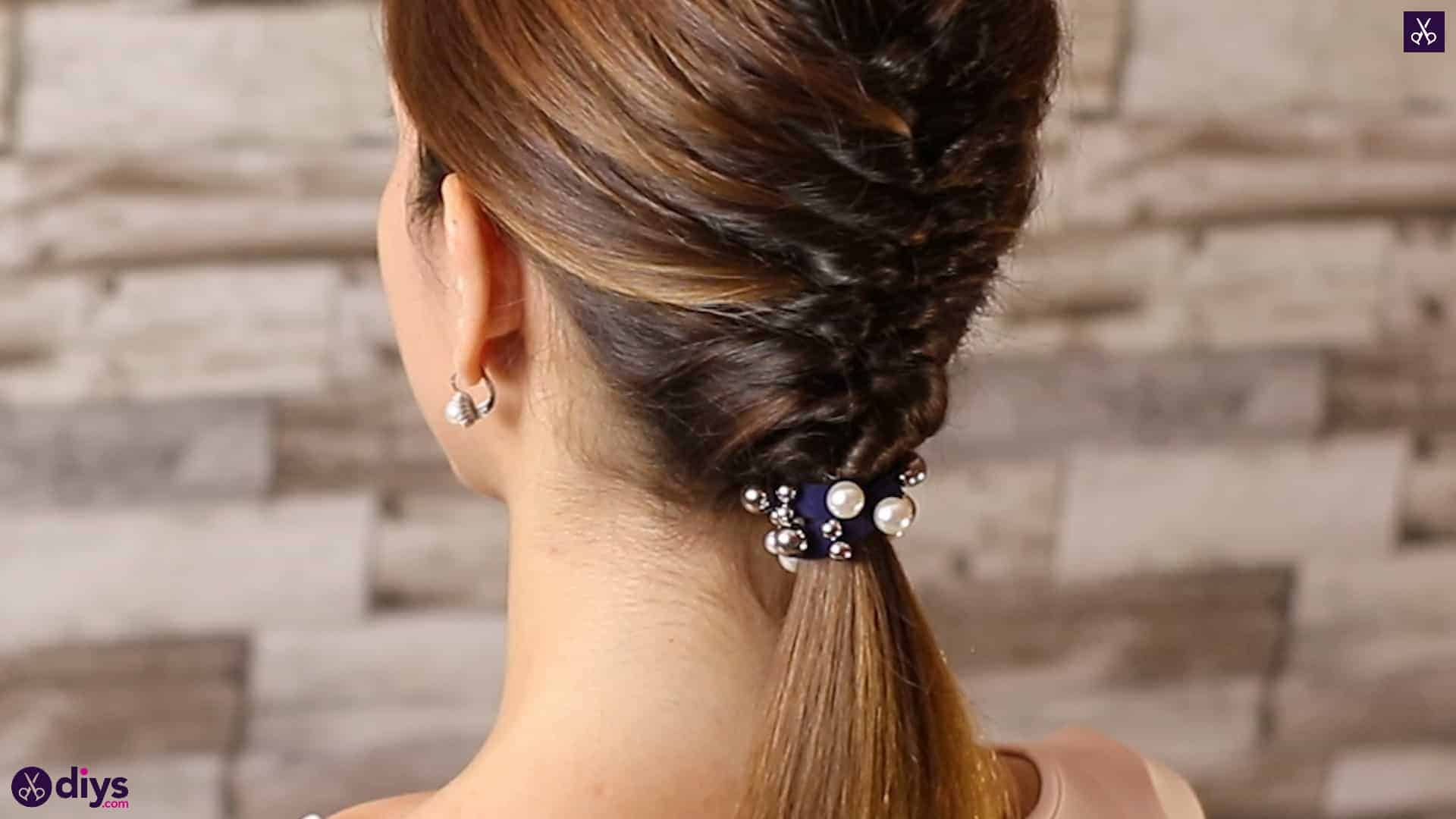 Beautiful and elegant hairstyle tutorial 1