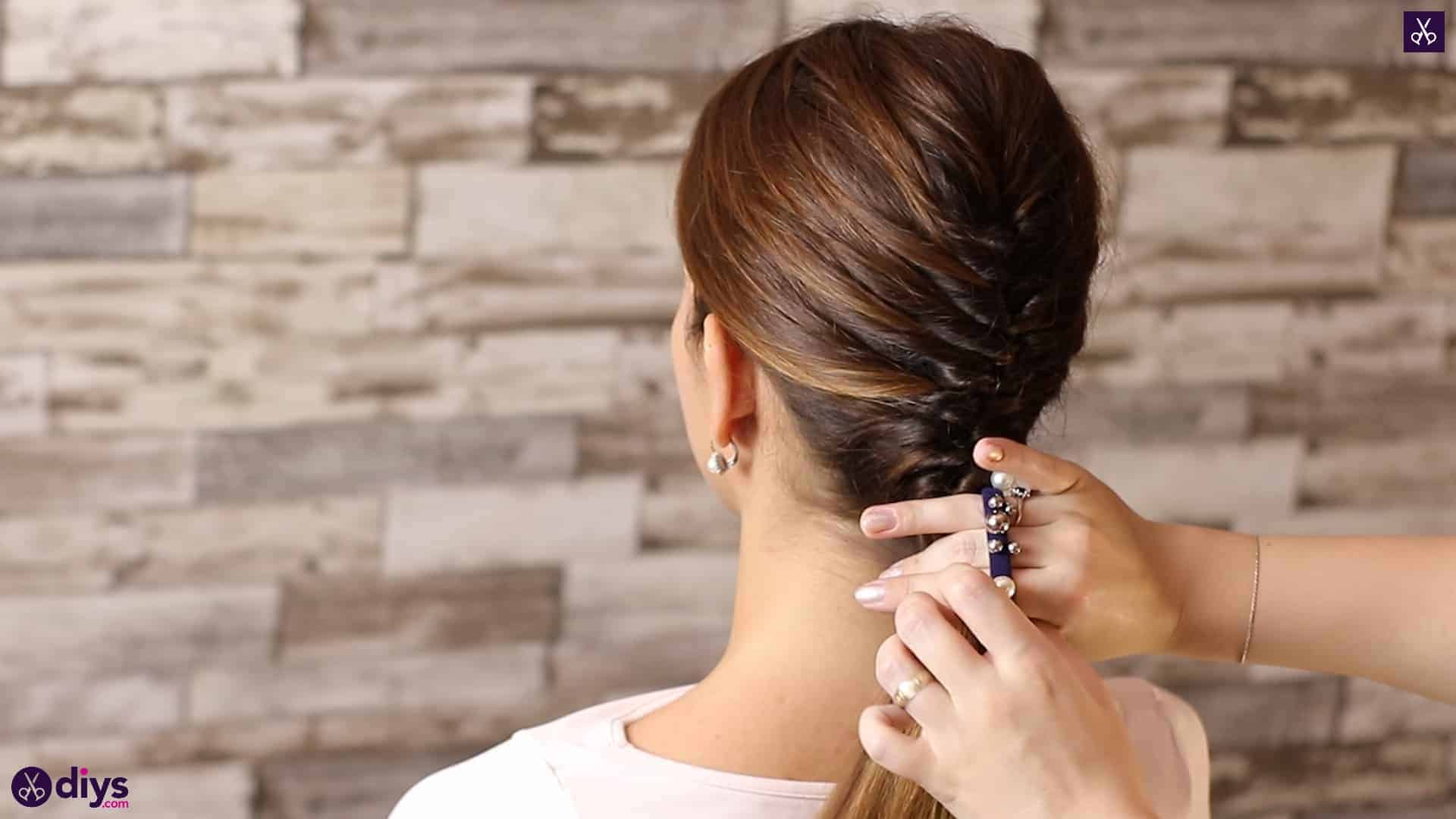 Beautiful and elegant hairstyle tutorial 51