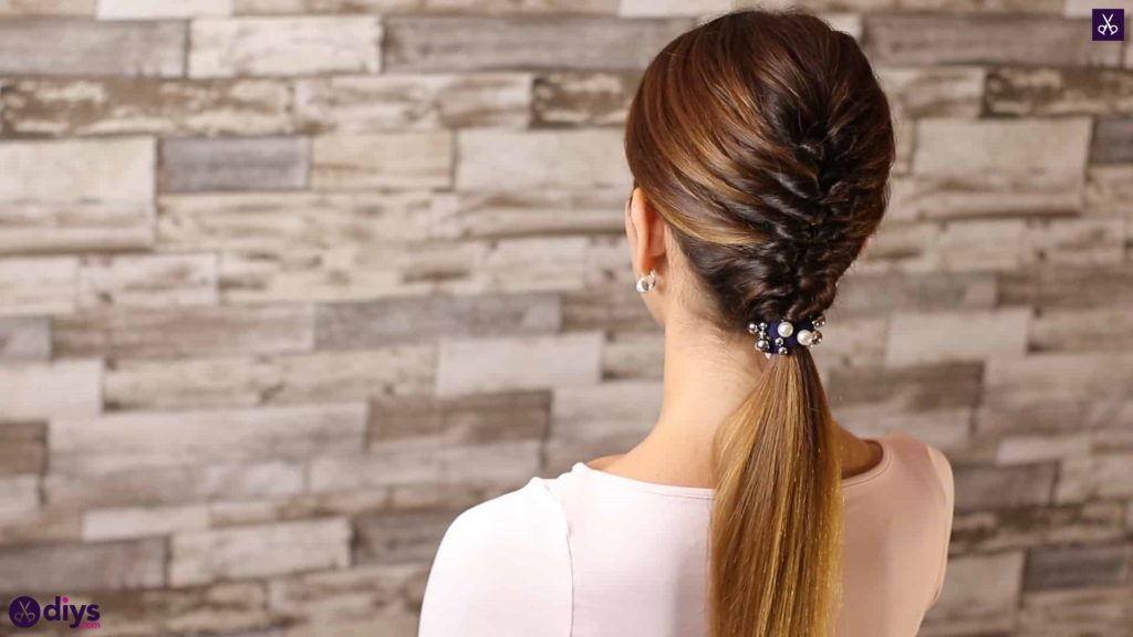 Beautiful and elegant hairstyle tutorial