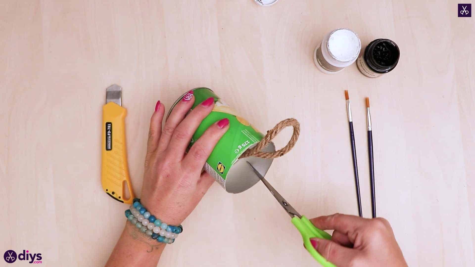 Diy concrete door stopper cut box