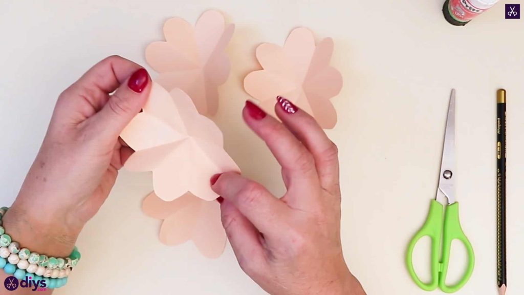 Diy realistic paper rose step 4c