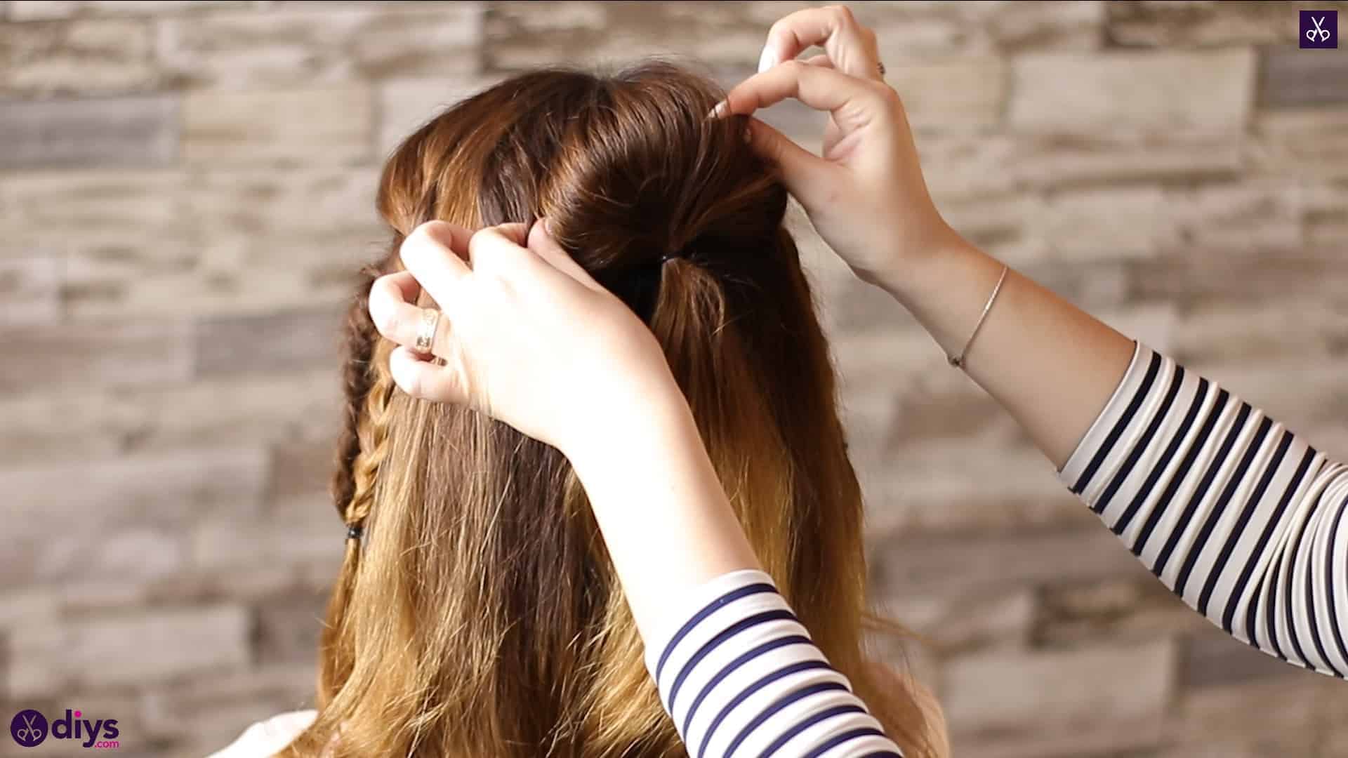 Half up, half down hairstyle for spring43