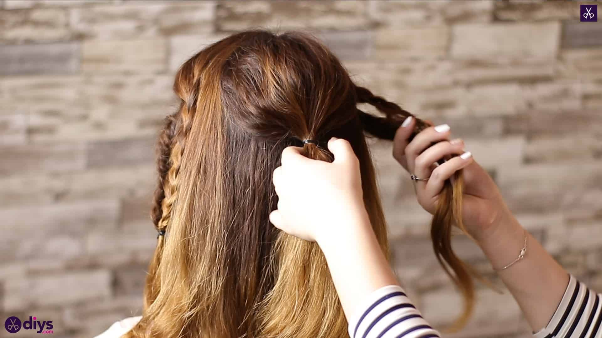 Half up, half down hairstyle for spring45