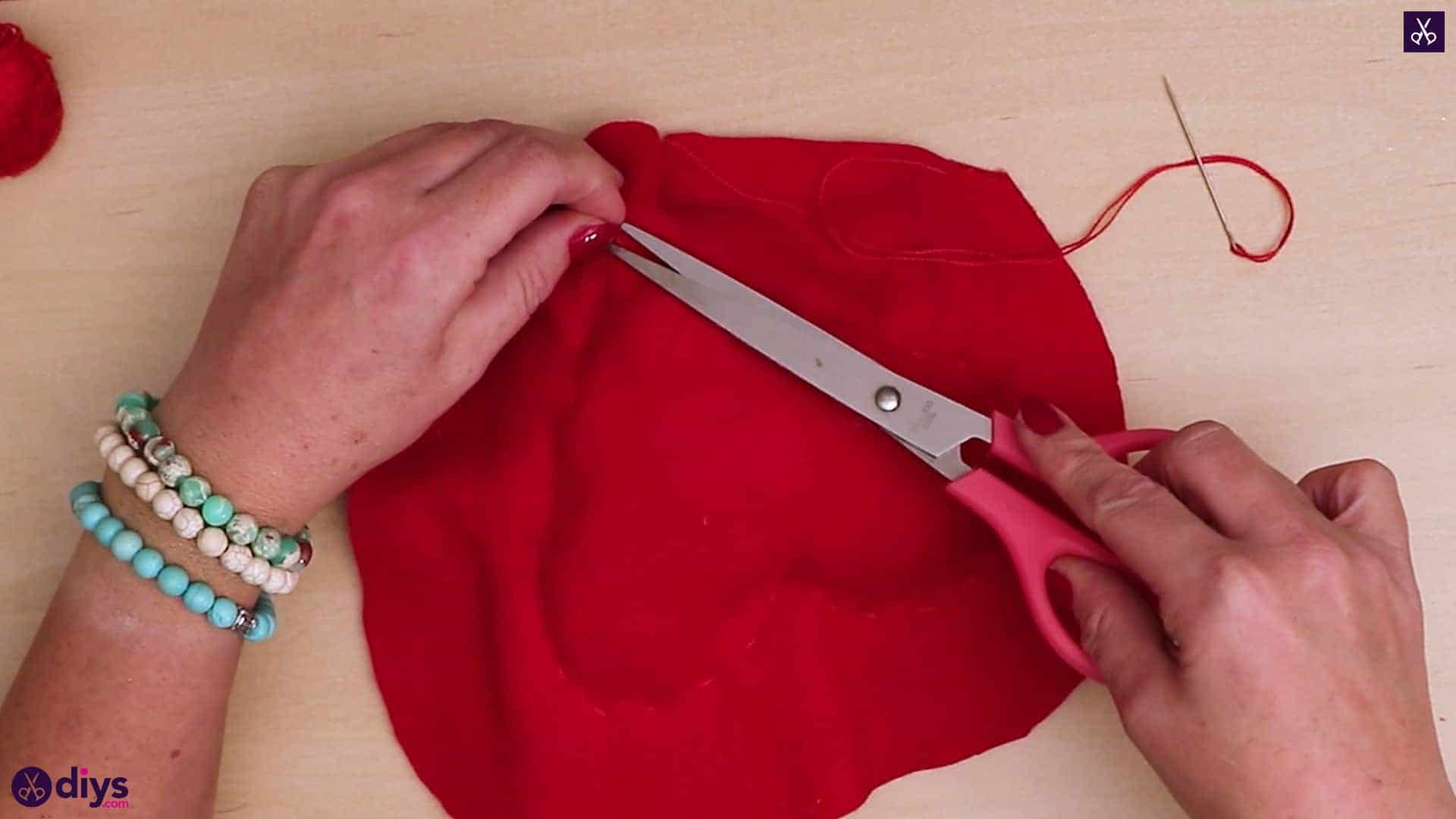 How to make a heart pillow scrissoris