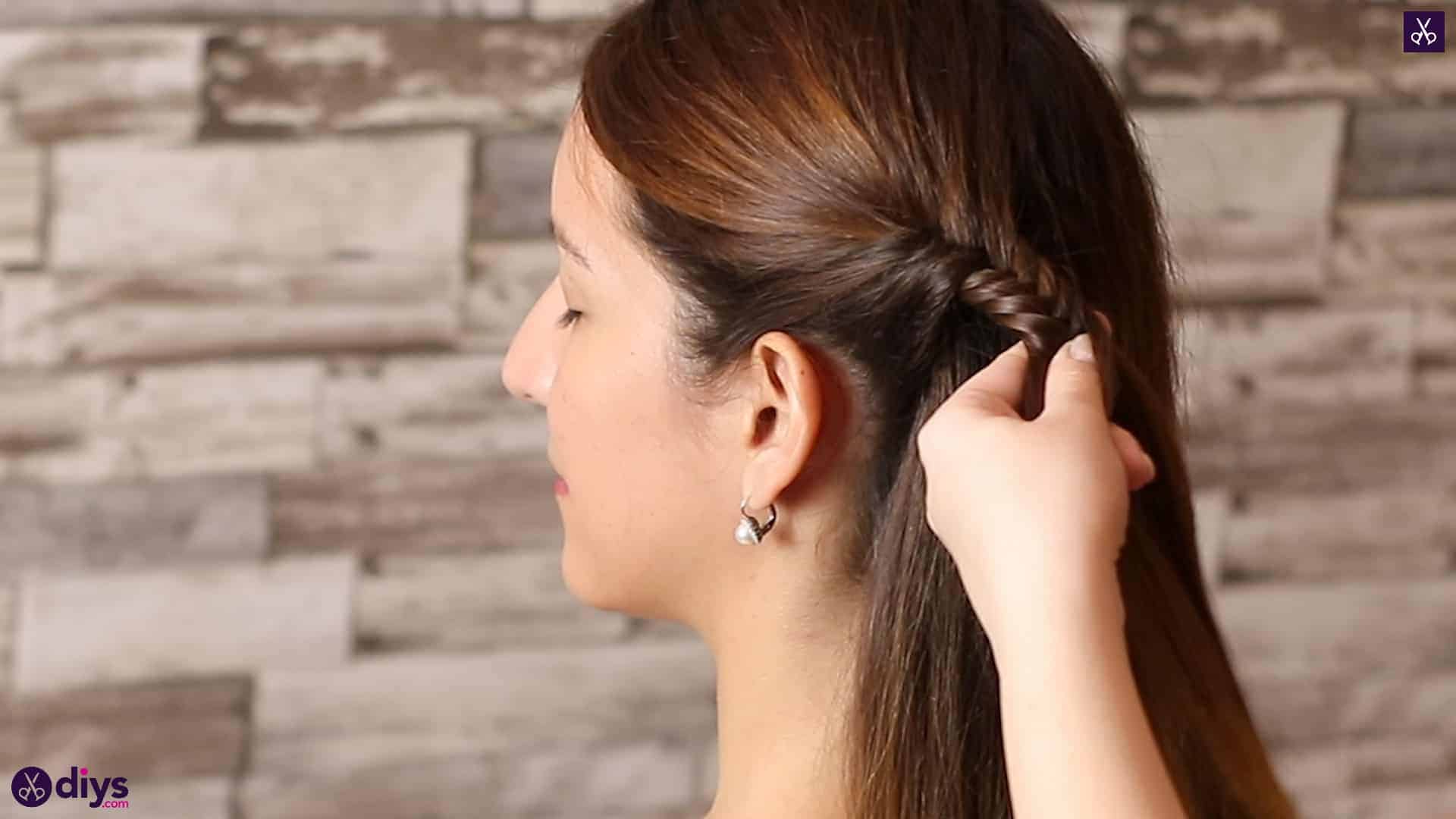 Romantic prom hairstyle tutorial step 1i