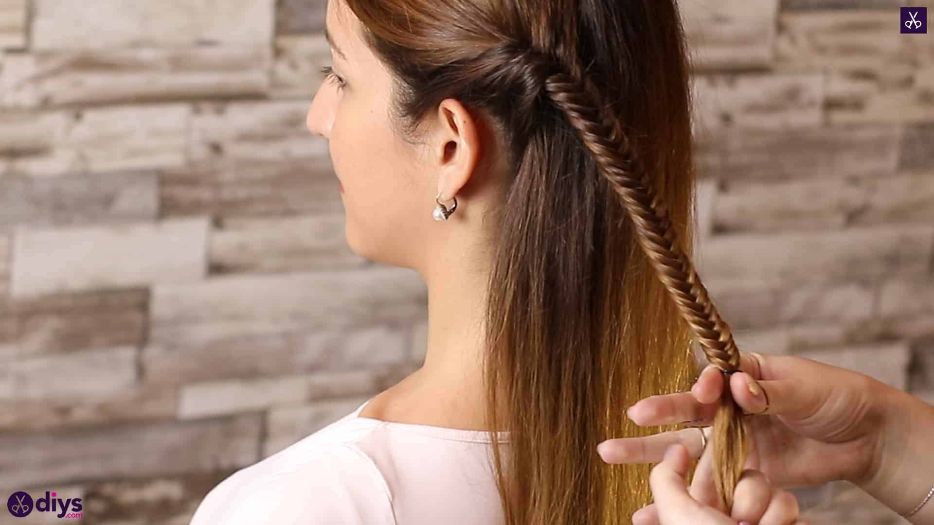 Romantic prom hairstyle tutorial step 1k