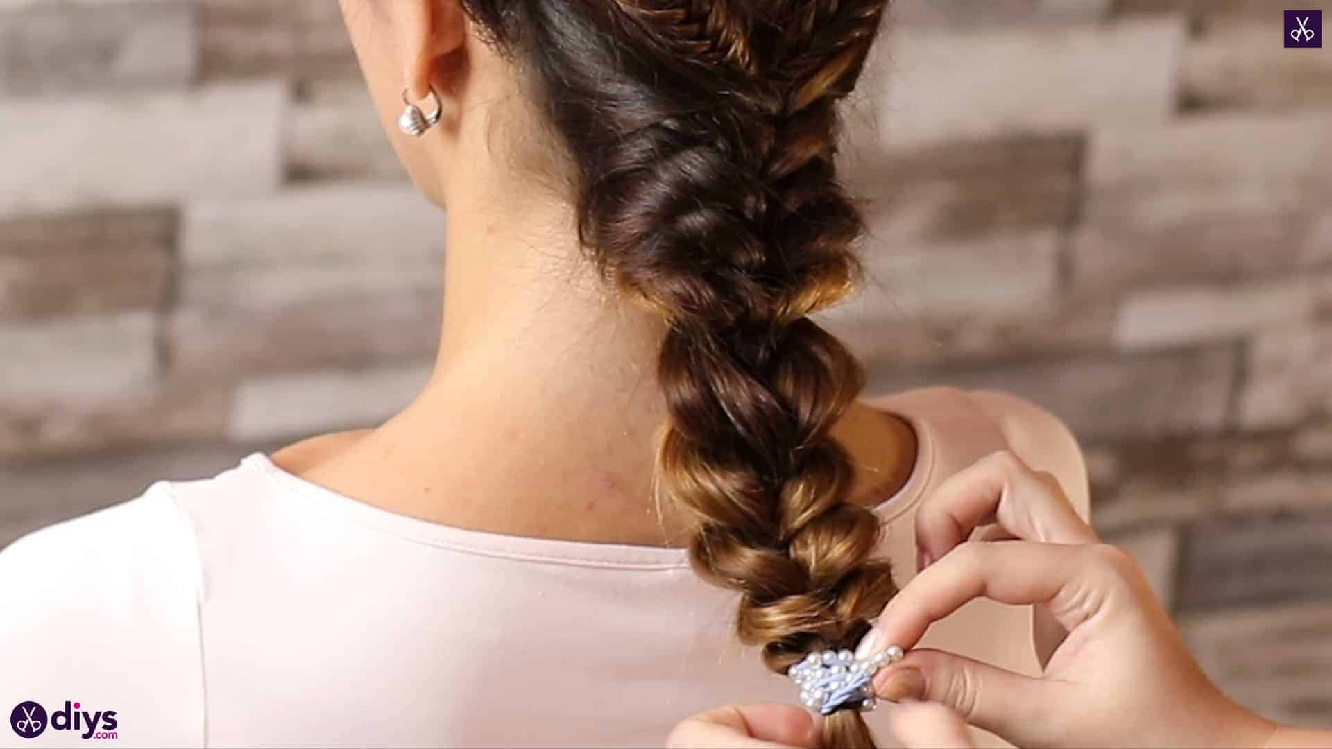 Romantic prom hairstyle tutorial step 5d