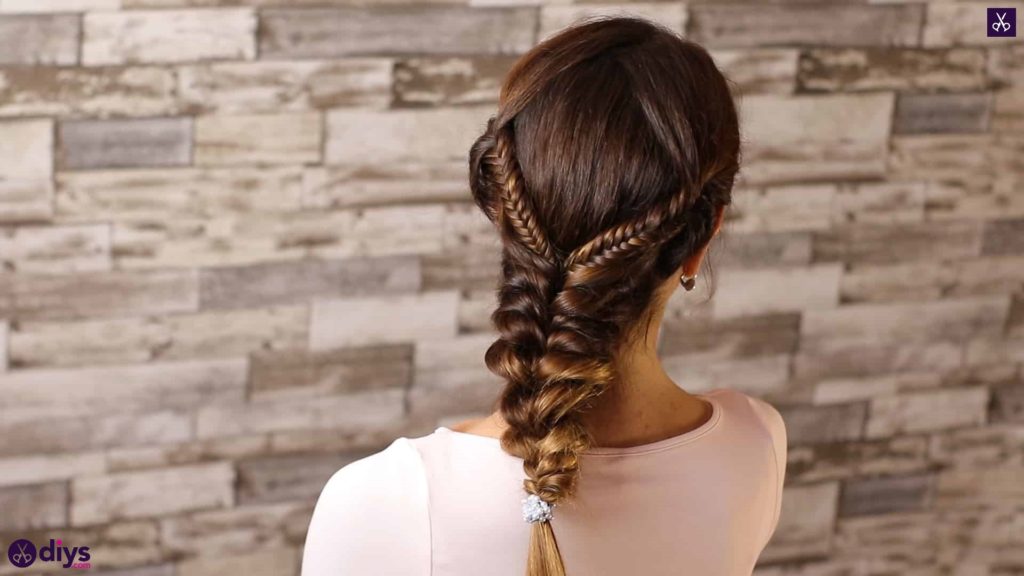 Romantic prom hairstyle tutorial step 5i