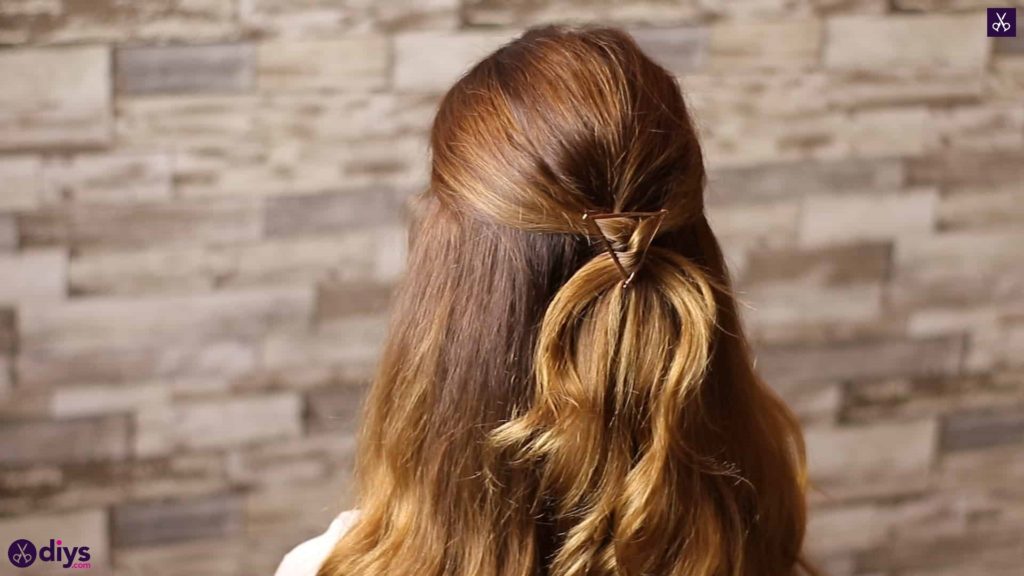 Updo hairstyle for wavy hair 2