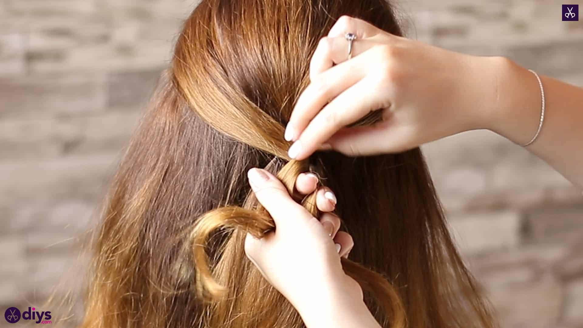Updo hairstyle for wavy hair 30