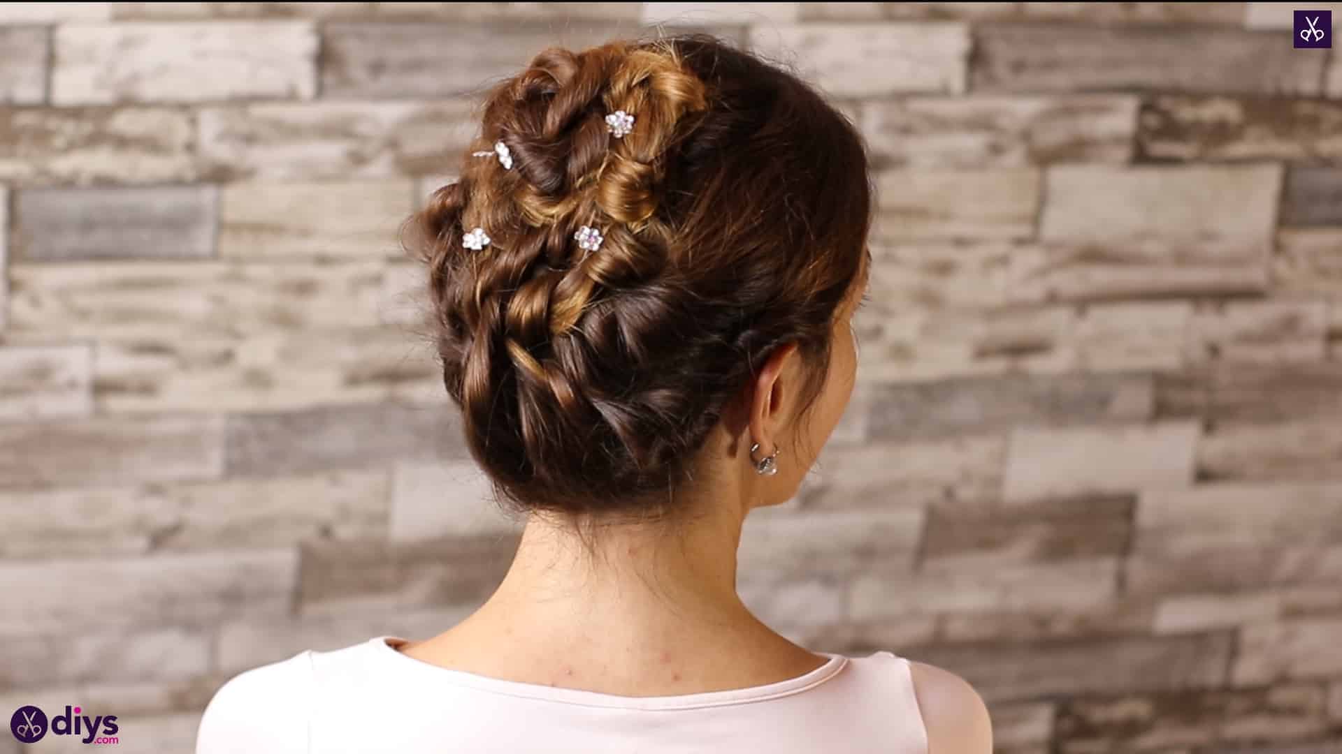 Wedding bun for bridesmaids2