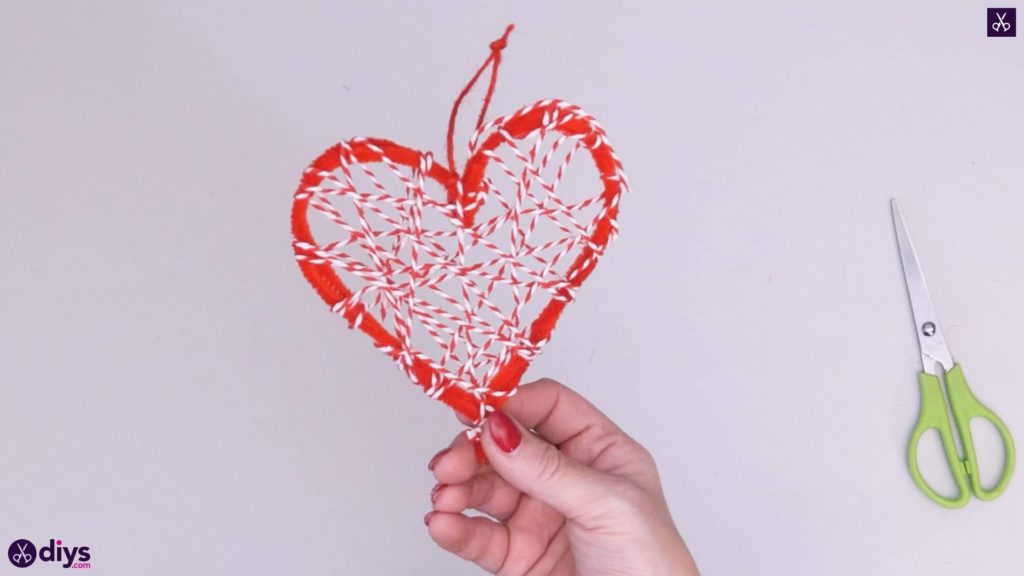 Diy hanging heart wall decor