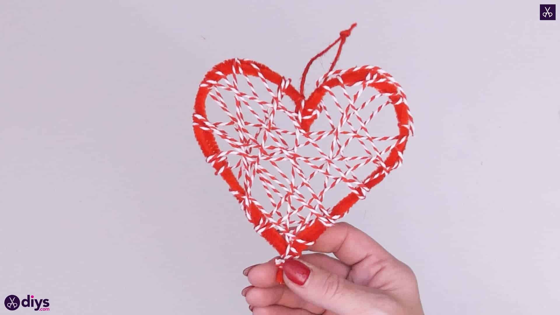 Diy hanging heart wall decor step 1