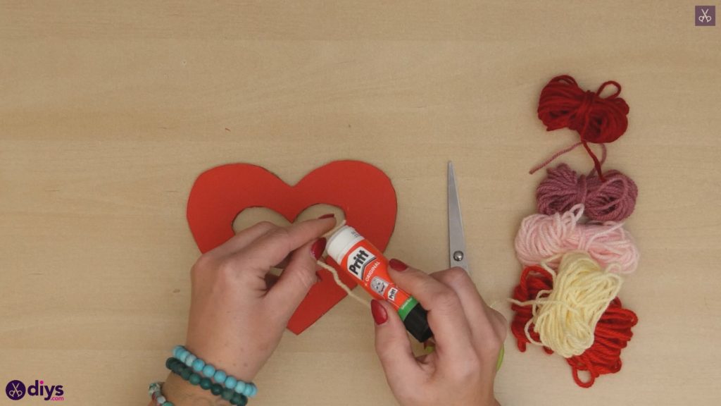 Diy yarn wrapped paper heart step 5