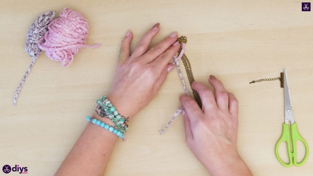 Yarn and chain bracelet step 3a