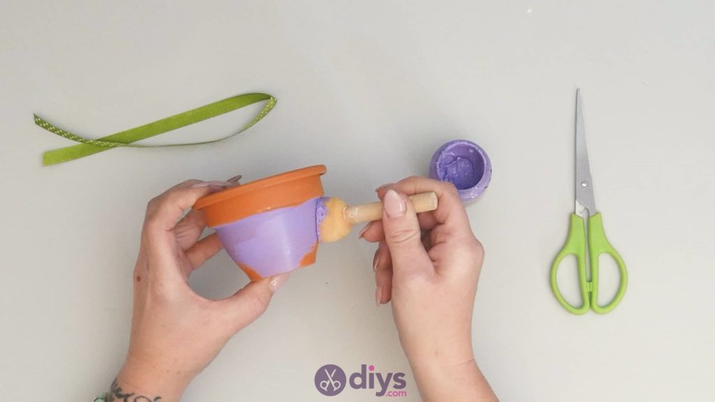 Diy colourful flower pot step 2a