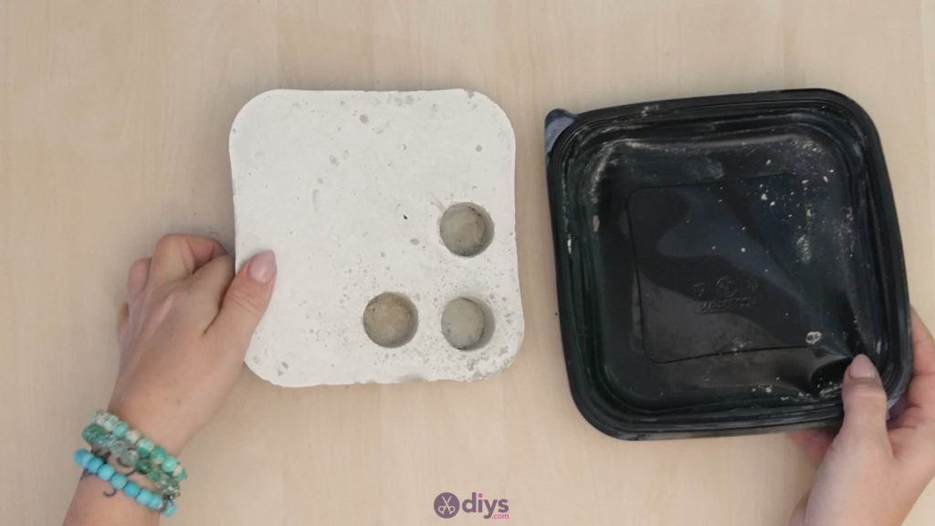 Diy concrete candle holder plate step 6a