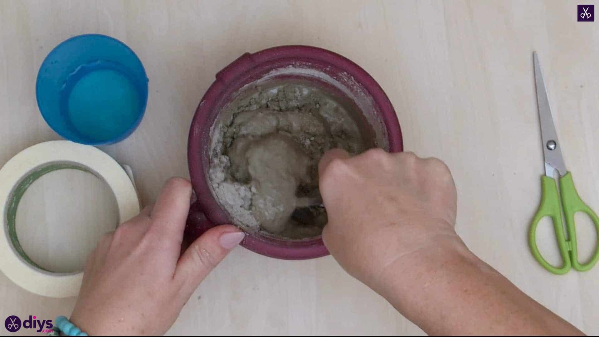 Diy concrete jewelry holder dish step 2b