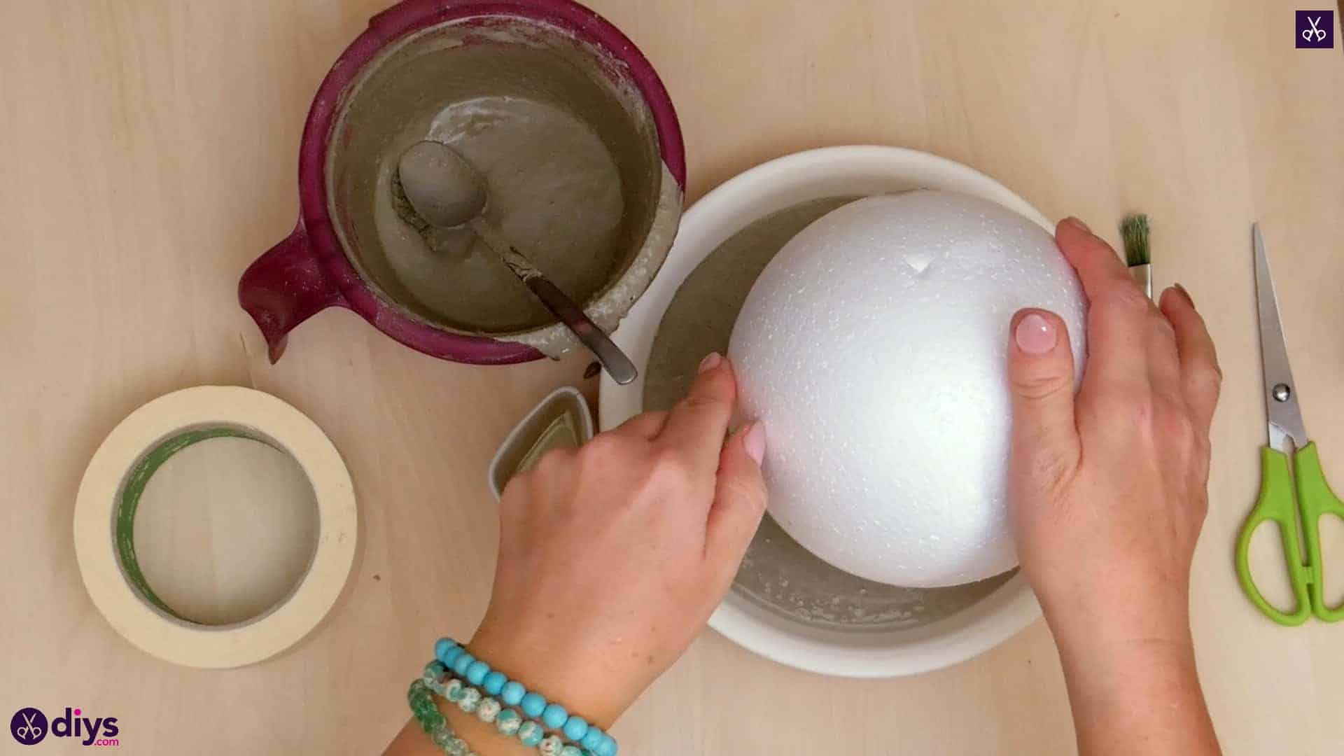 Diy concrete jewelry holder dish step 6