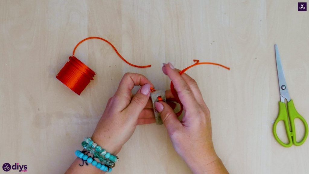 Diy concrete necklace with glitter step 11b