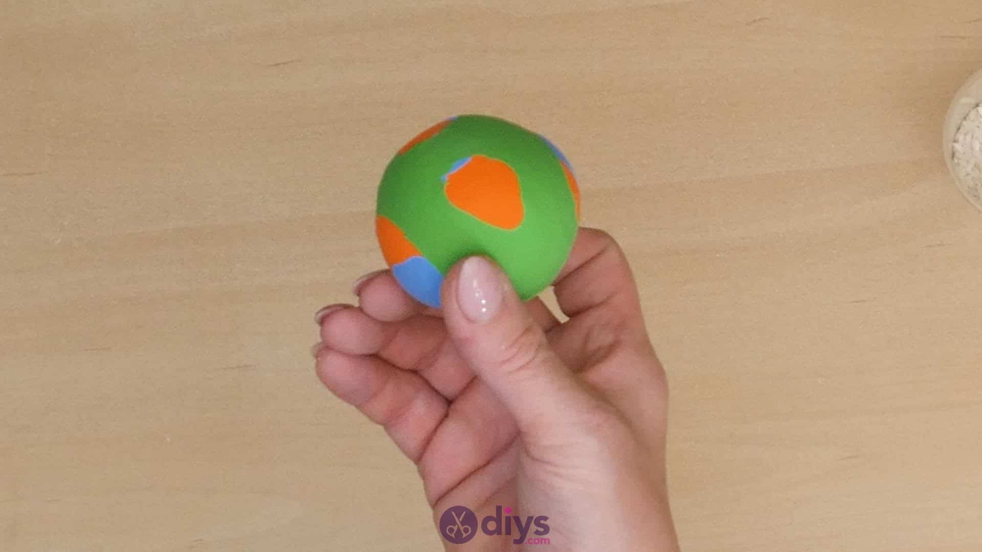 Diy juggling balls step 6