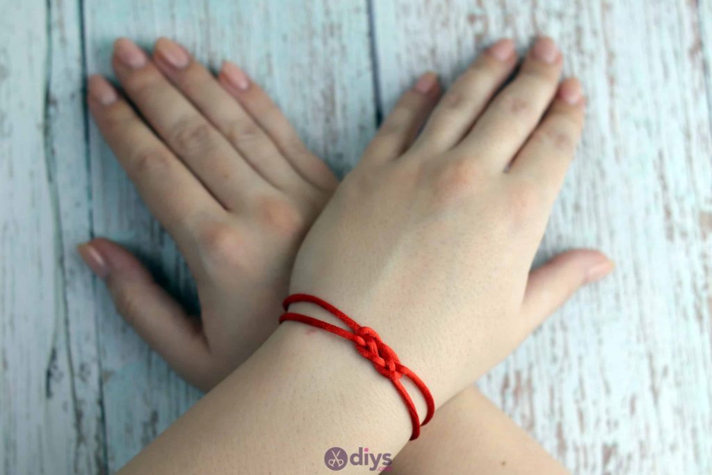Diy knotted bracelet red string