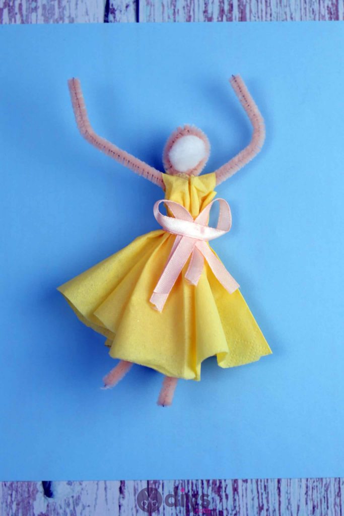 نحوه ساخت عروسک دستمال رقص step5d