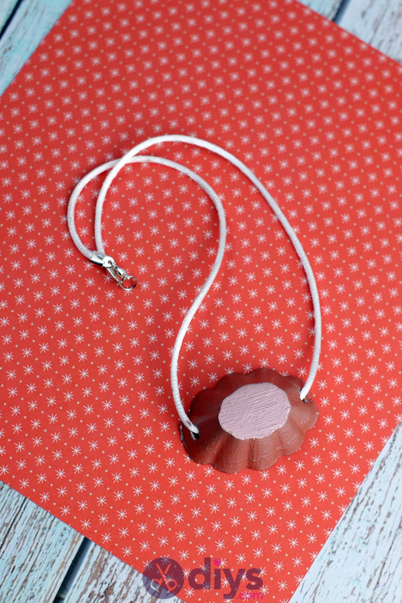 Necklace with concrete pendant step 9