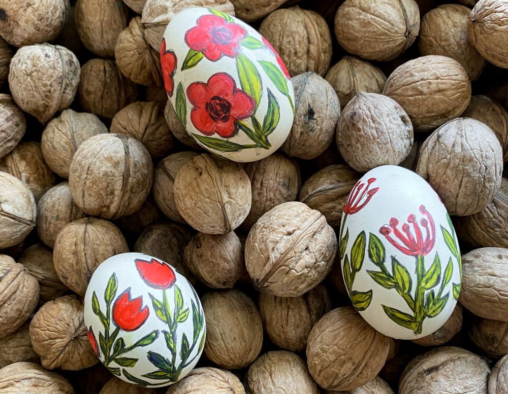 Flowers - Easter Egg Painting Ideas