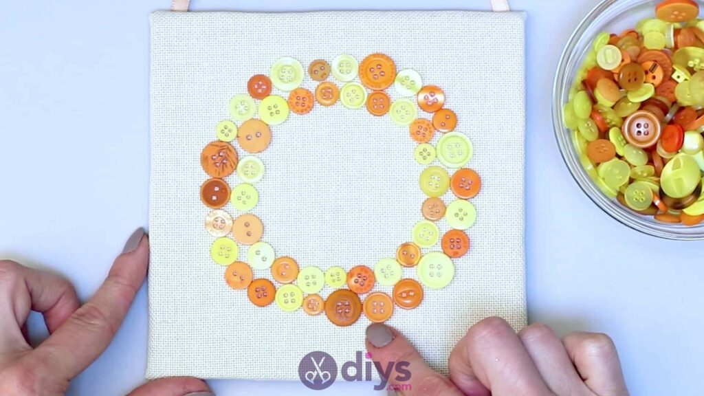 Button art wall hanging step 6e