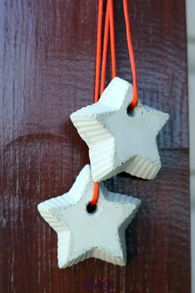 Concrete hanging star decoration