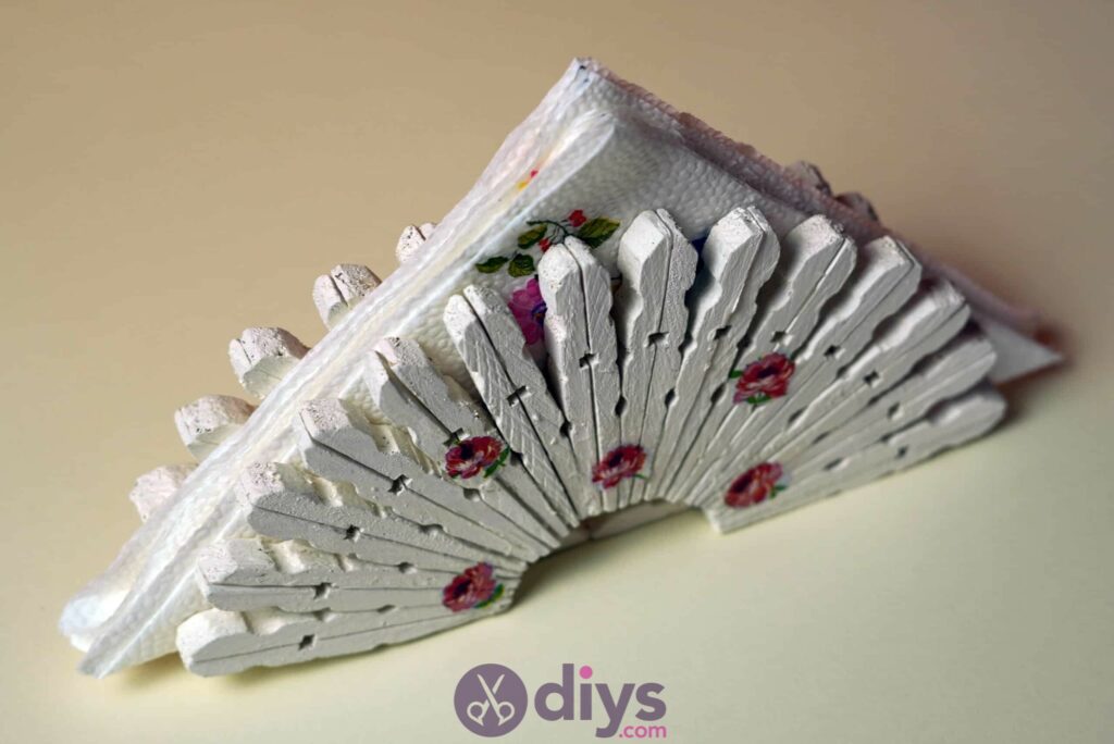 Diy clothespin napkin holder painted