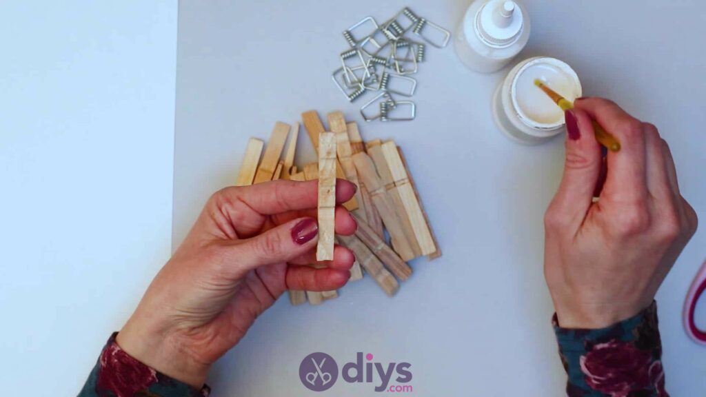 Diy clothespin napkin holder step 3