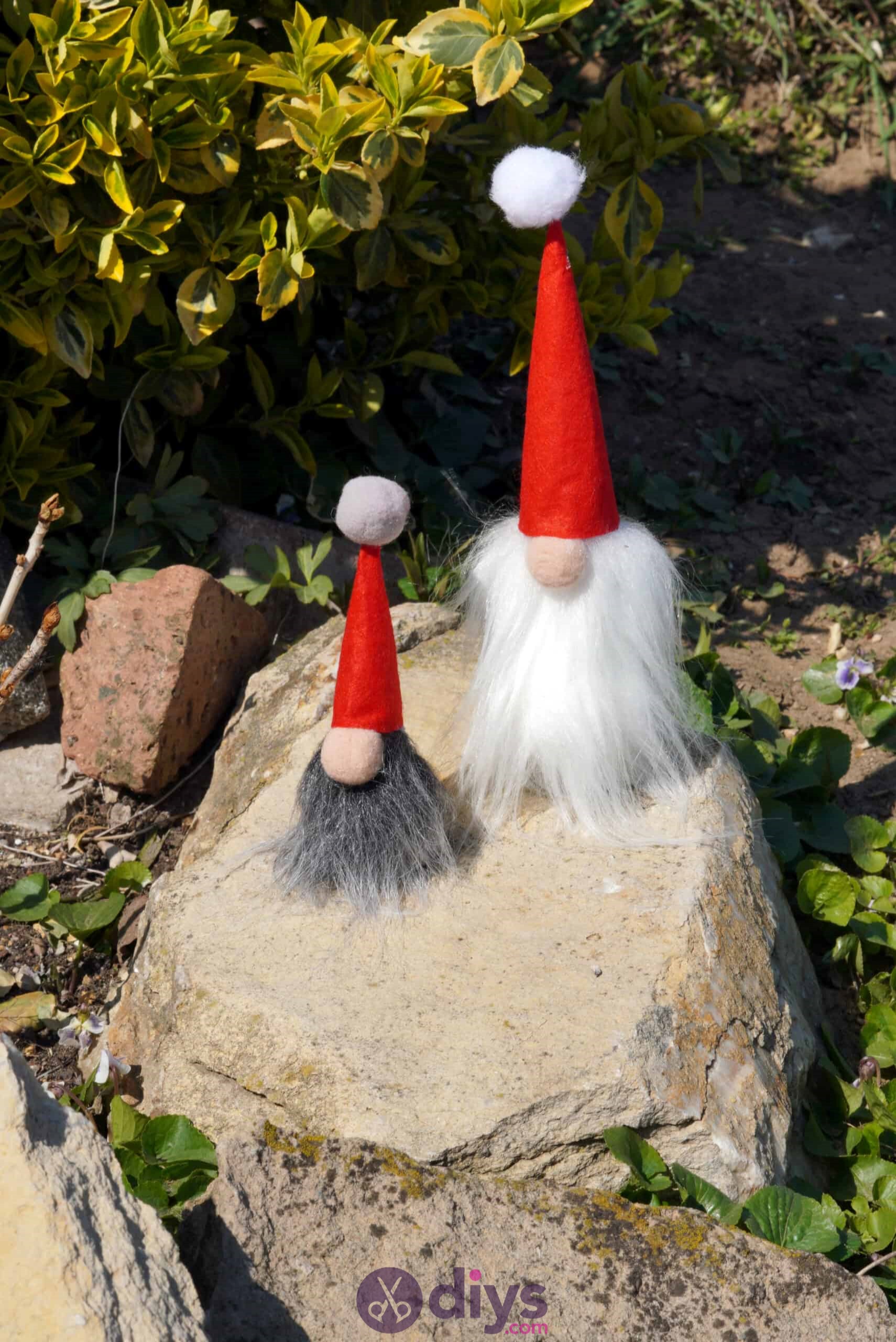 Diy concrete garden gnomes