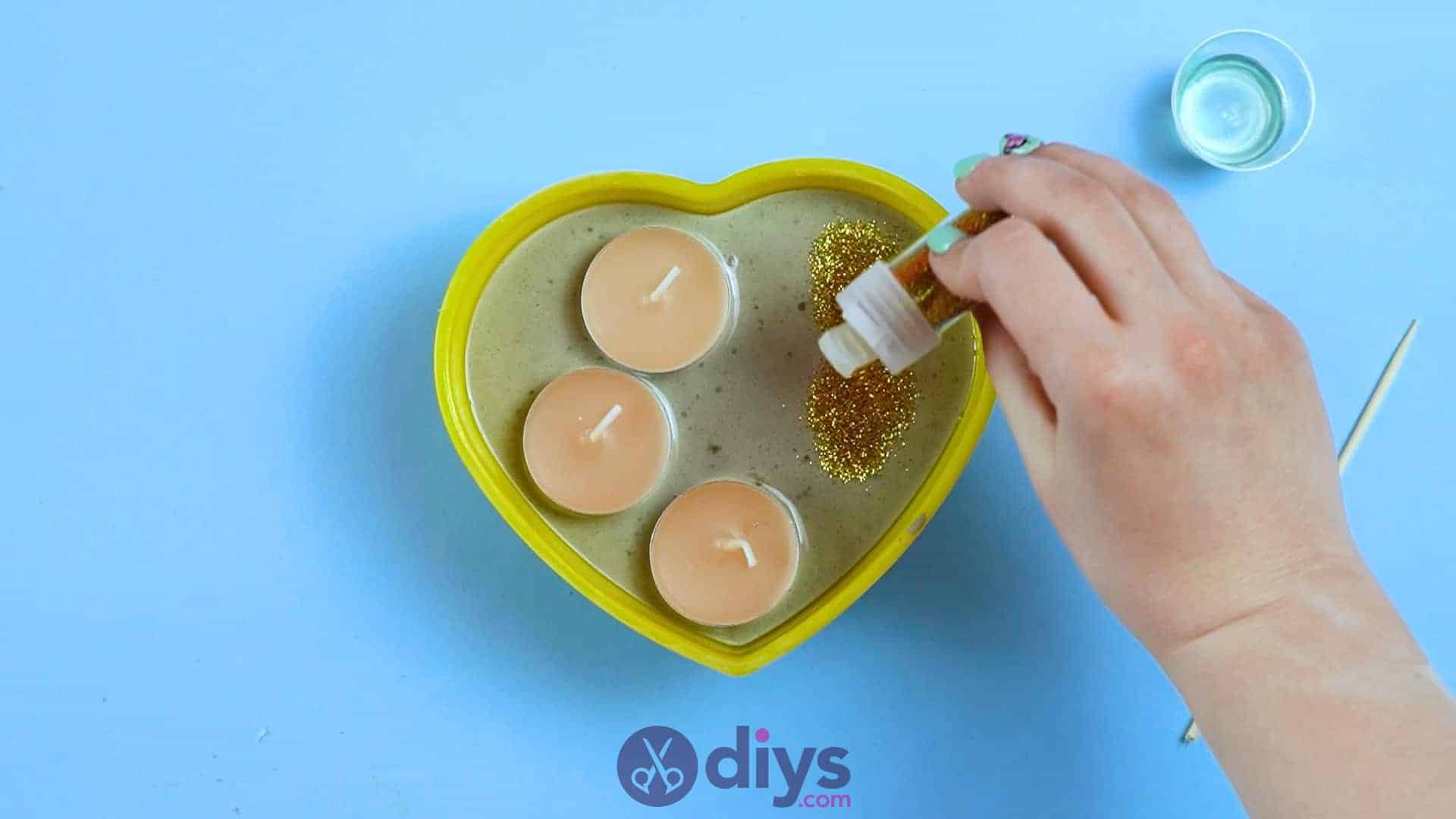 Diy concrete heart candle holder step 6