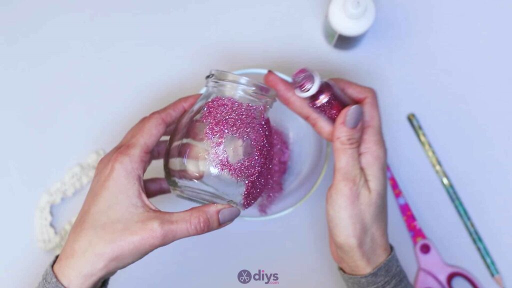 Diy flower glitter vase from glass jars step 6e