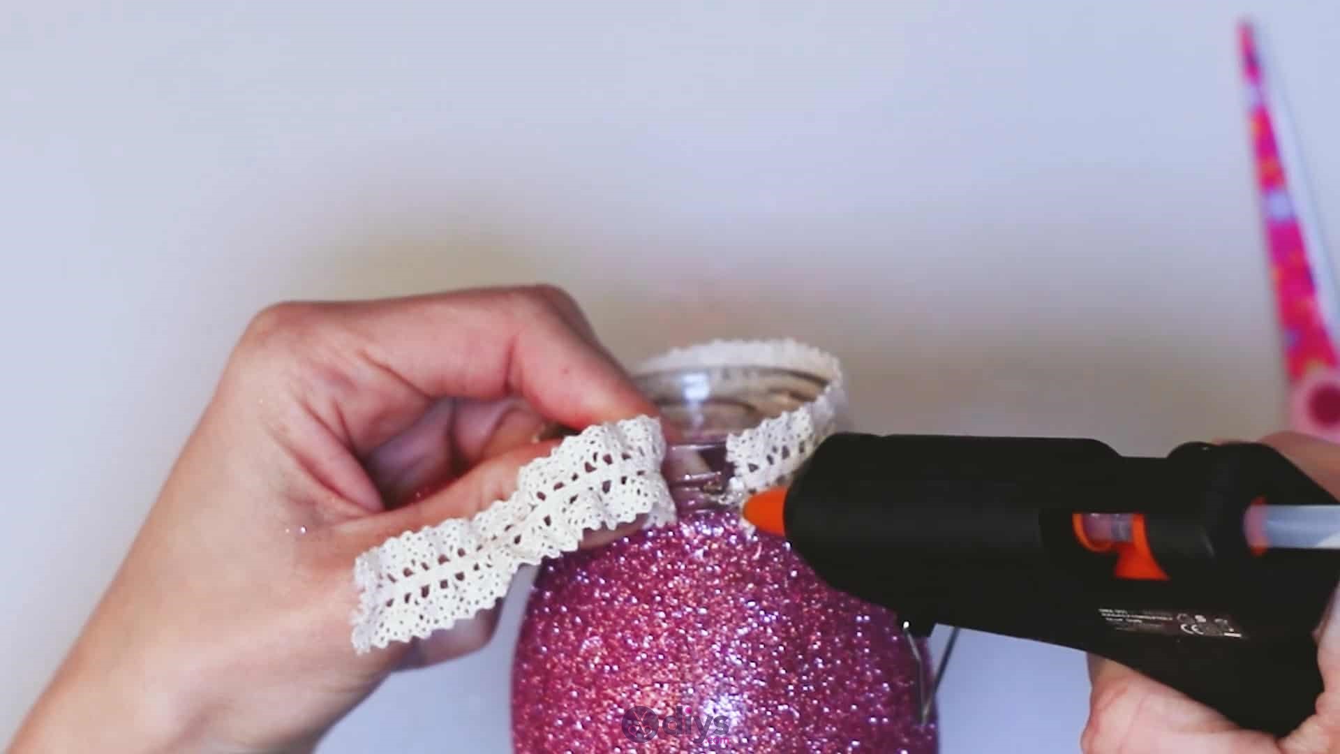 Diy flower glitter vase from glass jars step 7c