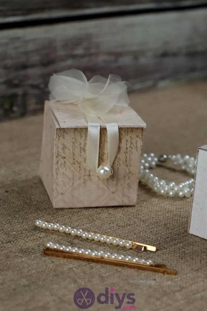 Diy mini wedding gift box pearl