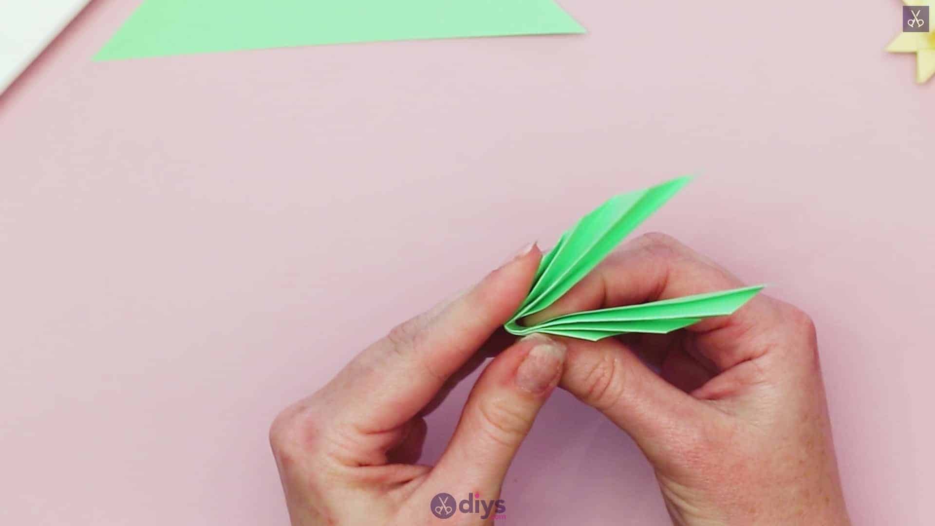 Diy origami flower art step 11b