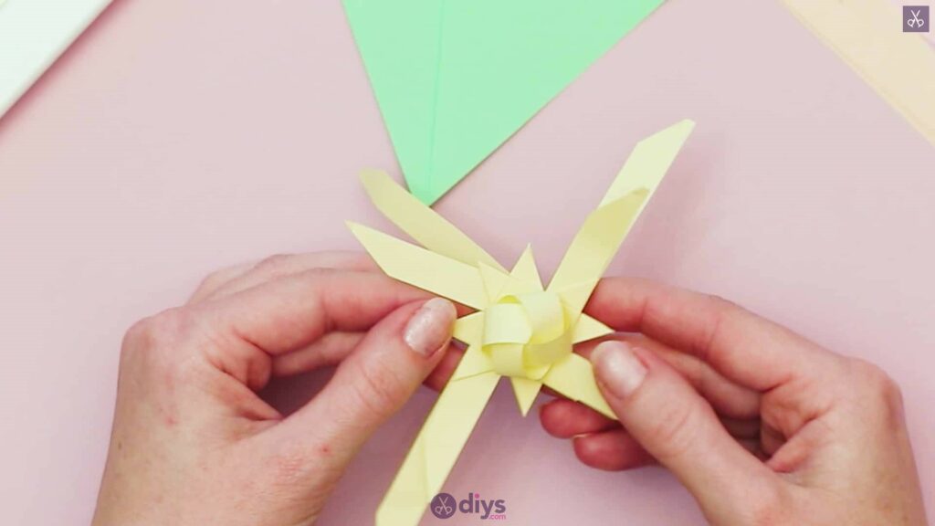 Diy origami flower art step 7d