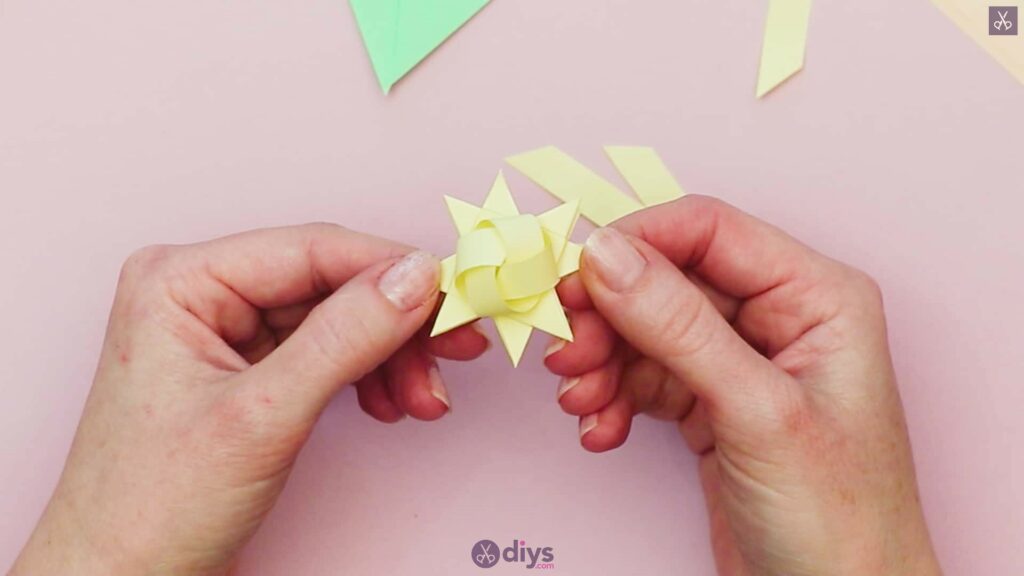 Diy origami flower art step 8b