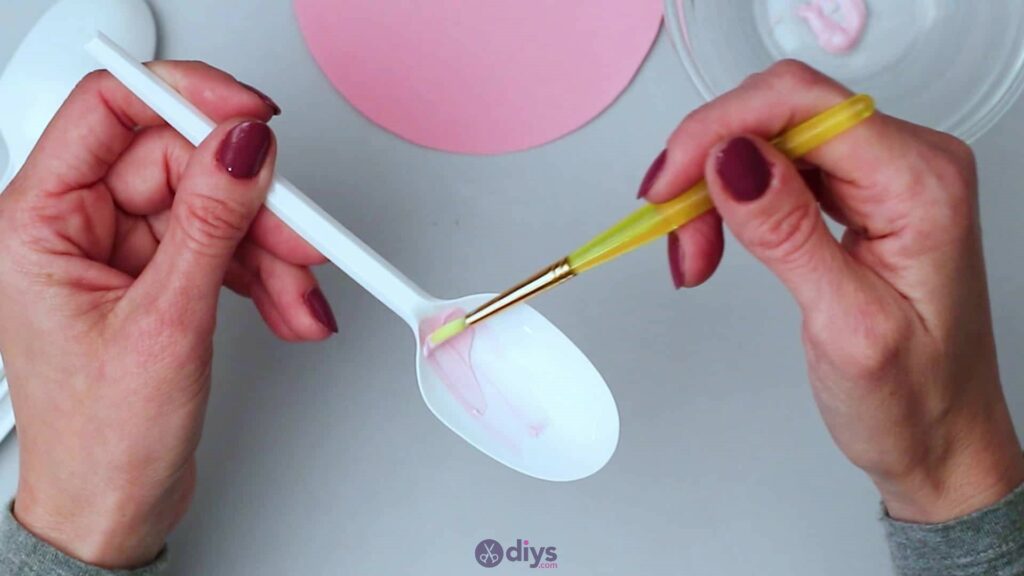 Diy plastic spoon candle holder step 3b