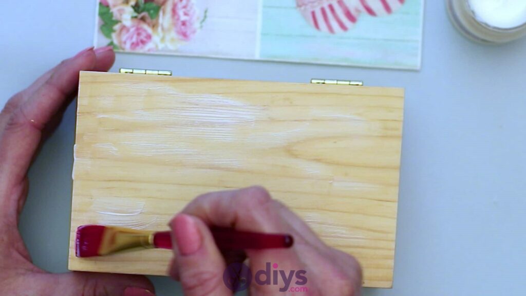 Decoupage wooden jewelry box step 3b