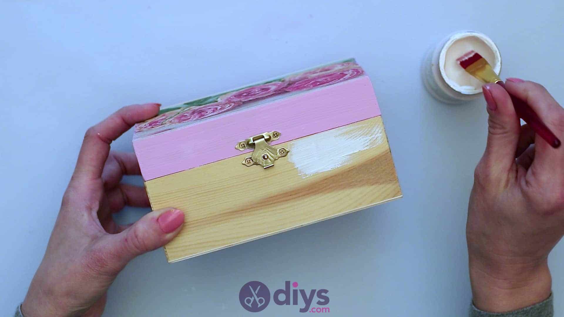 Decoupage wooden jewelry box step 5a