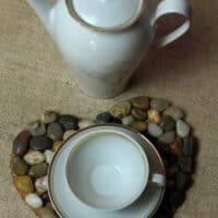Heart shaped pebble underplate step 3 use