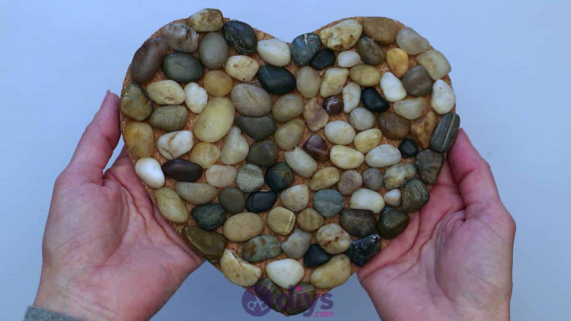 Heart shaped pebble underplate step 3djh