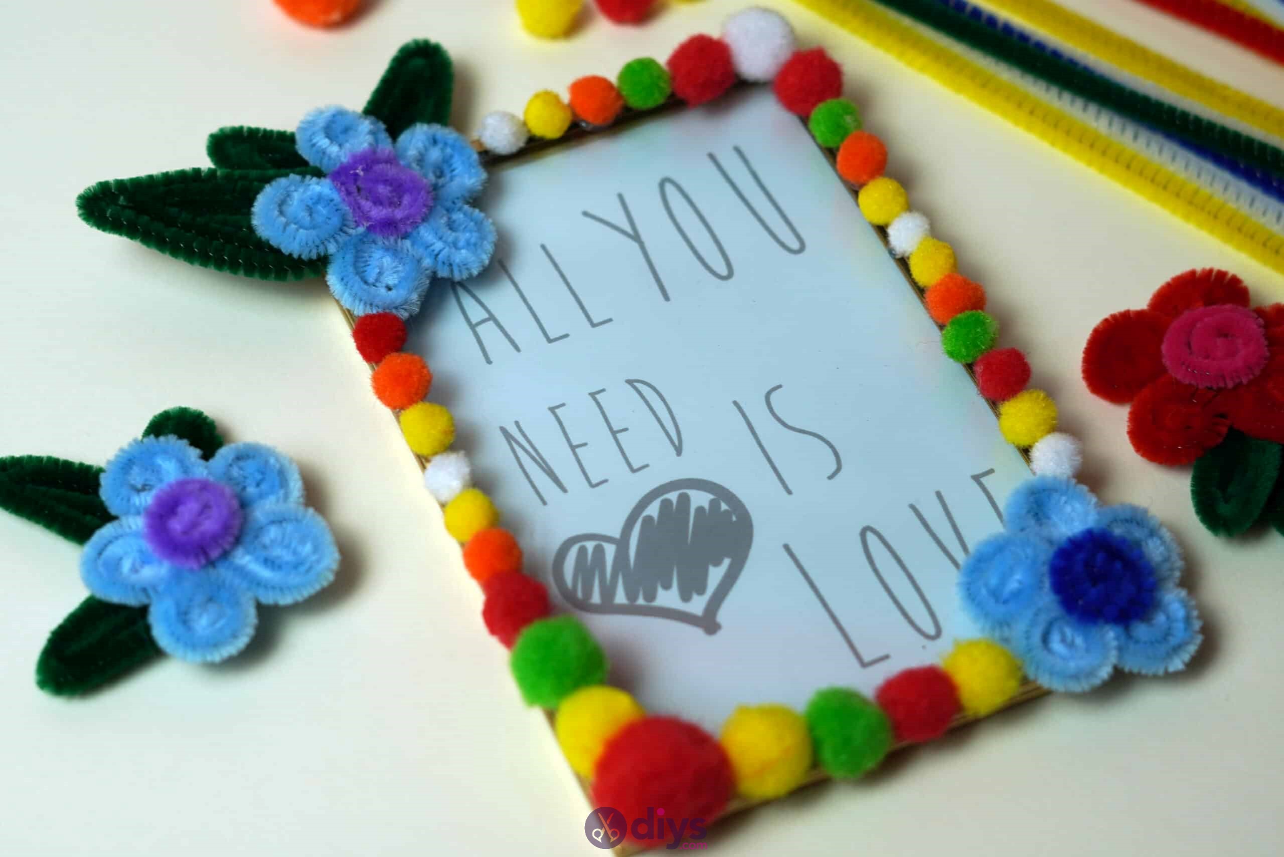 Pipe cleaner photo frame decoration colorful