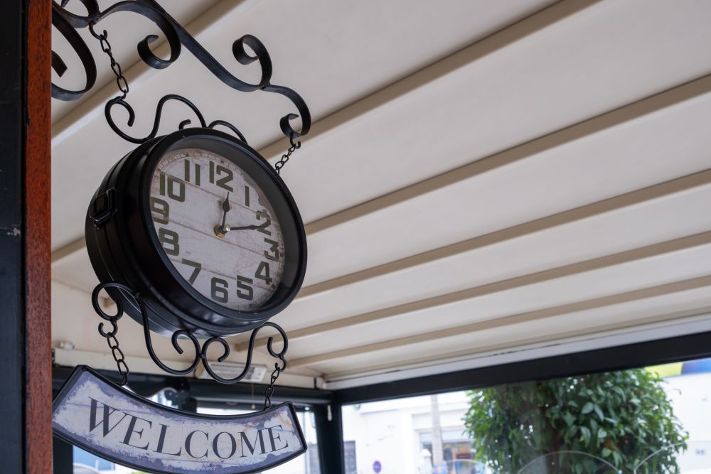 Welcome sign clock